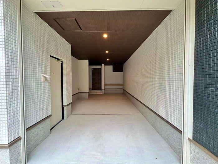 物件外観写真3　(駐車場)