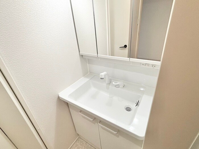 物件内観写真11　(洗面)