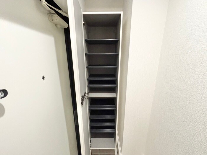 物件内観写真14　(靴箱)