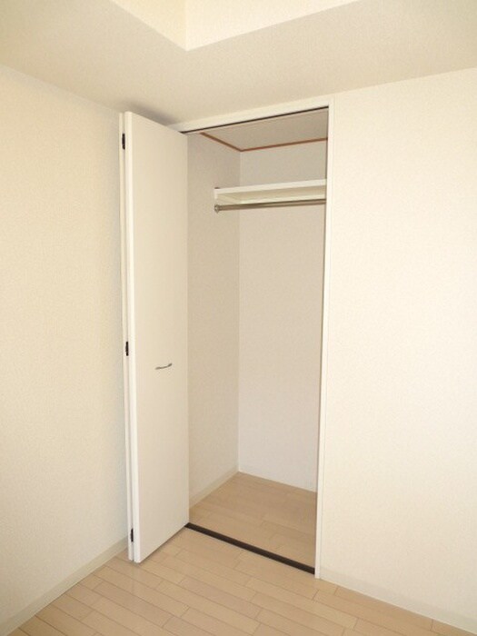 物件内観写真10　(収納)