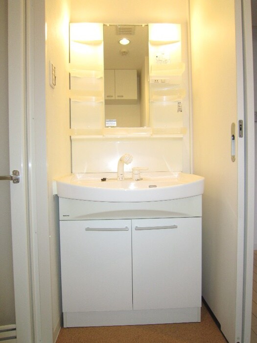 物件内観写真12　(洗面)