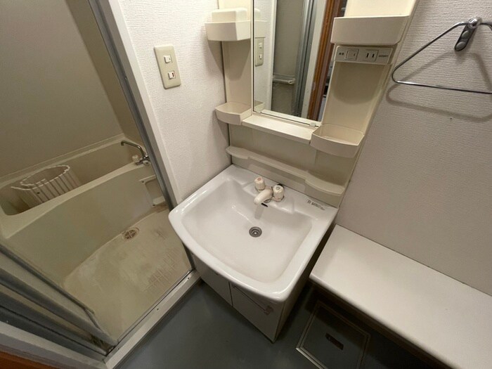 物件内観写真11　(洗面)