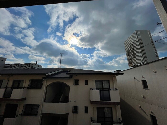 物件内観写真19　(室内からの展望)