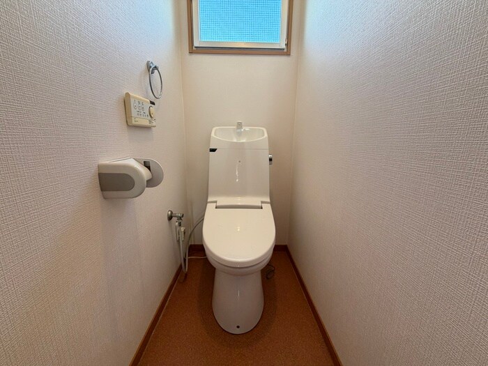物件内観写真15　(トイレ)