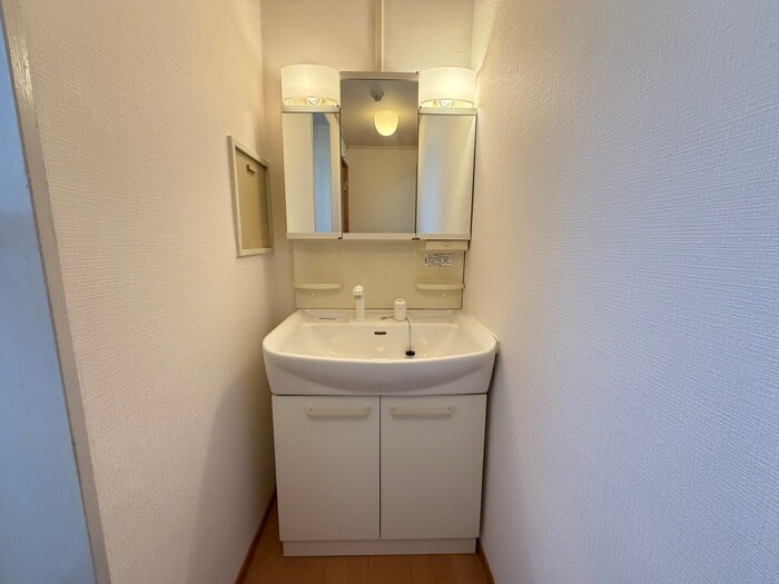 物件内観写真16　(洗面)