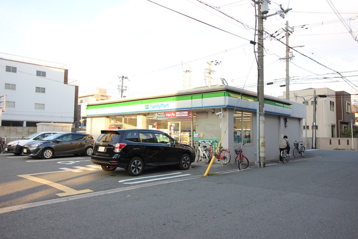 ファミリーマート長居東３丁目店