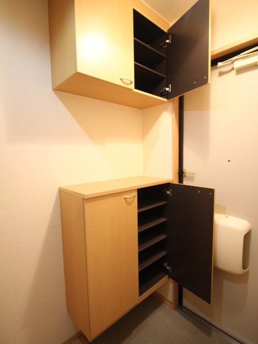 物件内観写真13　(靴箱)