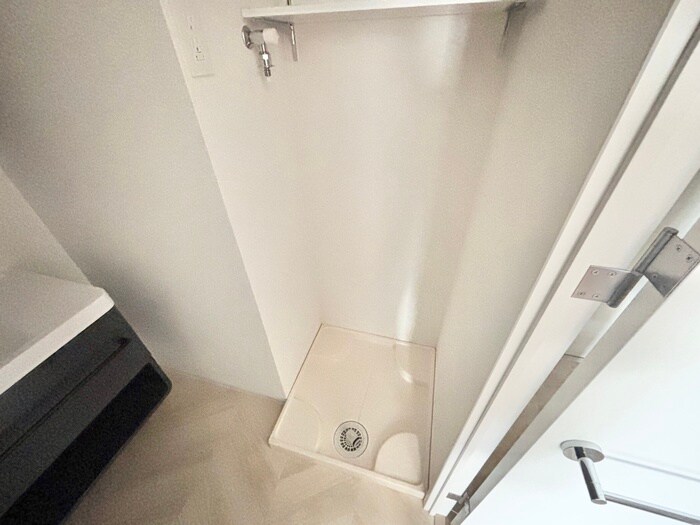 物件内観写真15　(洗濯機置場)