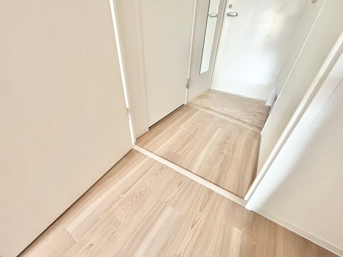 物件内観写真17　(玄関)