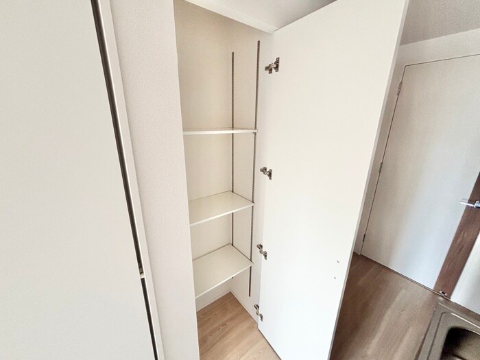 物件内観写真19　(収納)