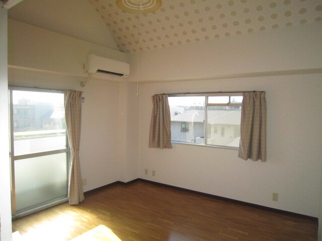 物件内観写真10　(居室)