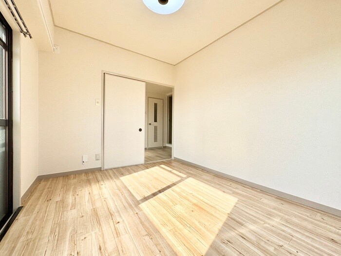 物件内観写真9　(居室)