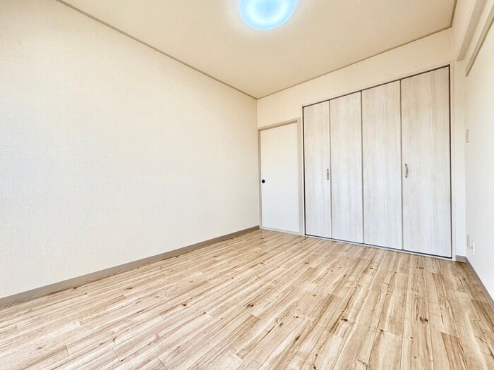 物件内観写真12　(居室)