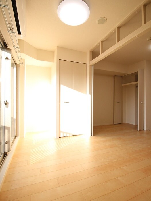 物件内観写真10　(居室)