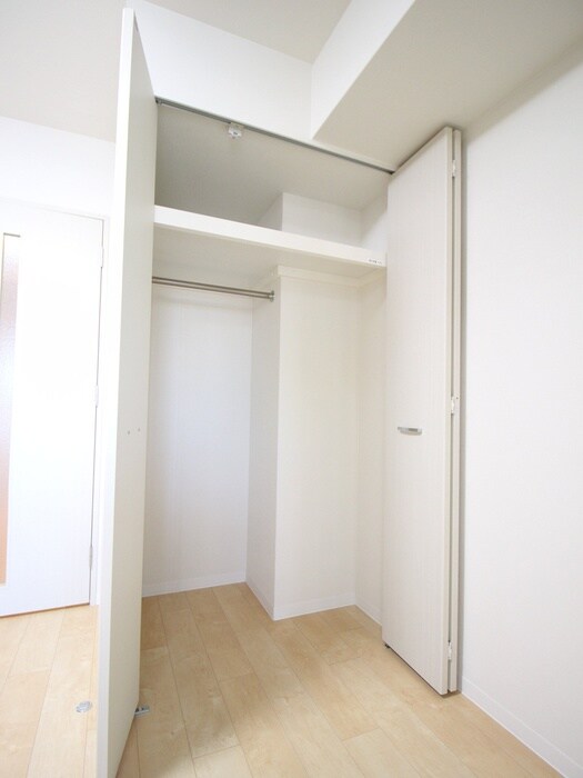 物件内観写真12　(収納)