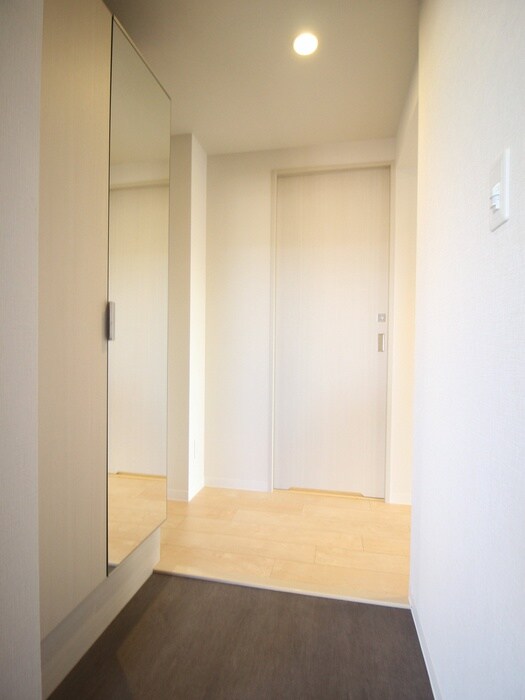 物件内観写真18　(廊下)