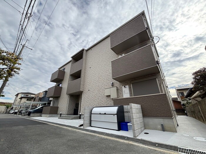 物件外観写真1　(外観写真)