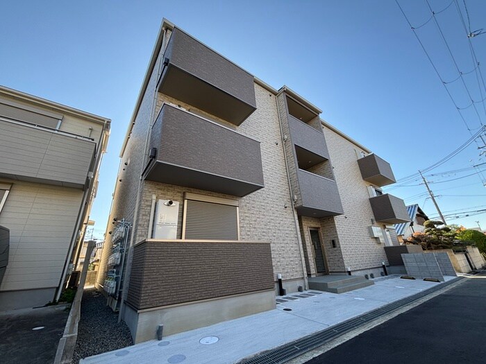 物件外観写真2　(外観写真)