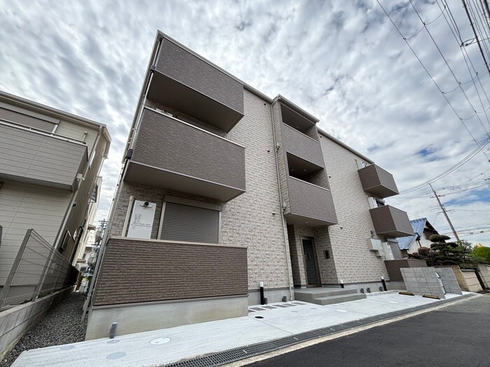 物件外観写真2　(外観写真)