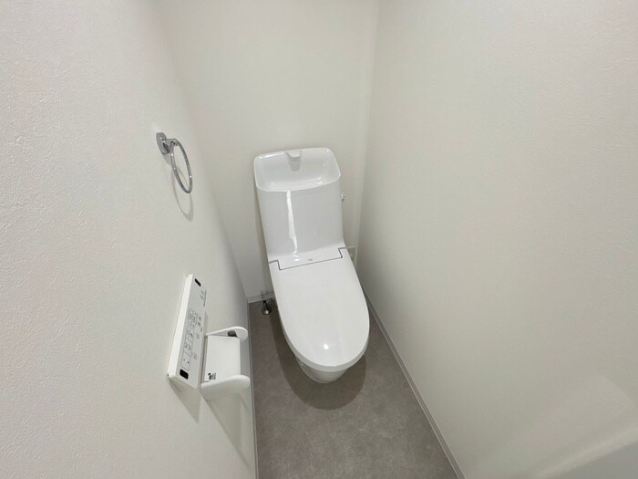 物件内観写真11　(トイレ)