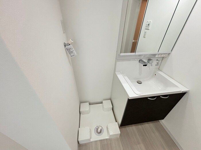 物件内観写真11　(洗濯機置場)