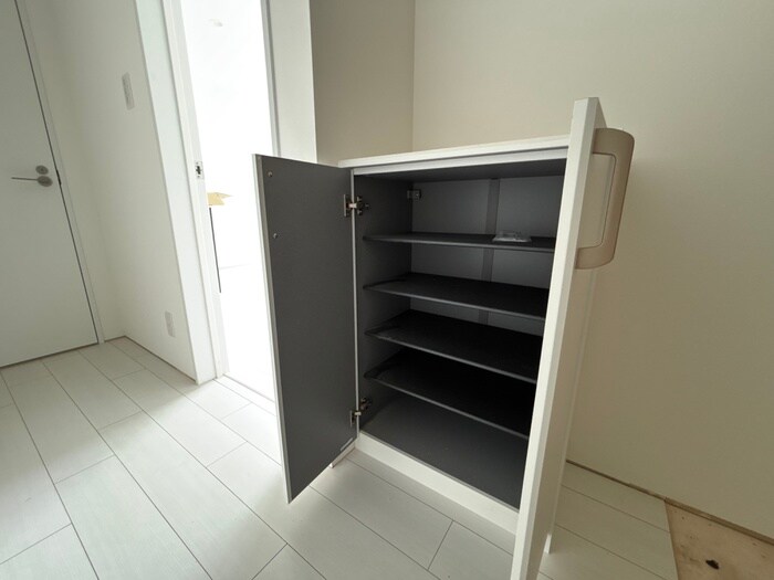 物件内観写真16　(靴箱)