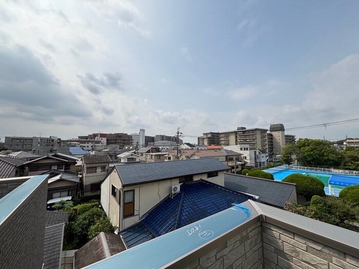 物件内観写真18　(室内からの展望)