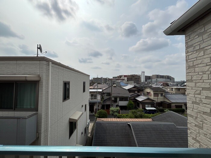 物件内観写真18　(室内からの展望)