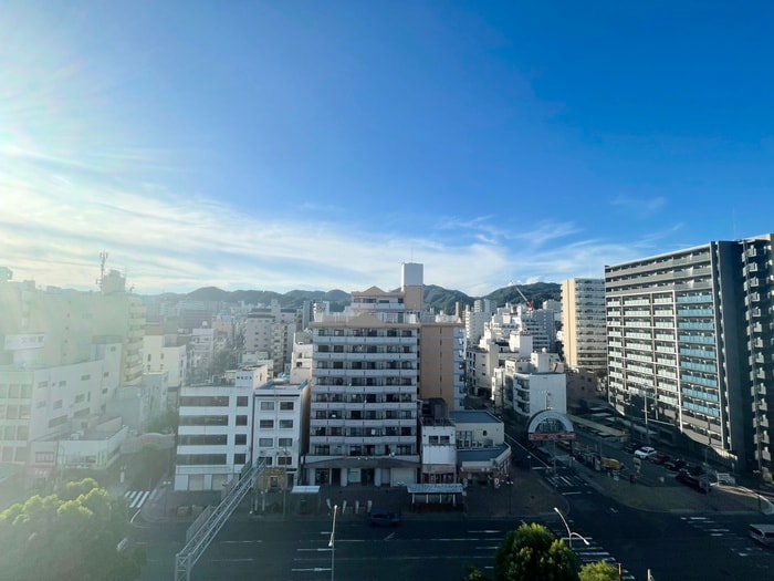 物件内観写真16　(室内からの展望)