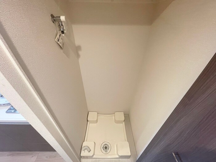 物件内観写真20　(洗濯機置場)