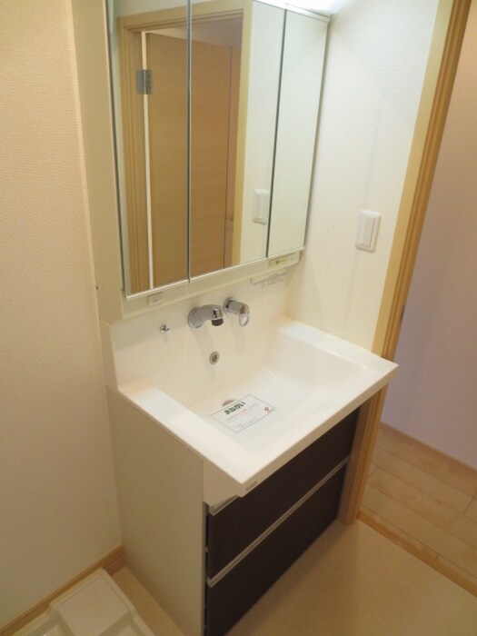 物件内観写真9　(洗面)