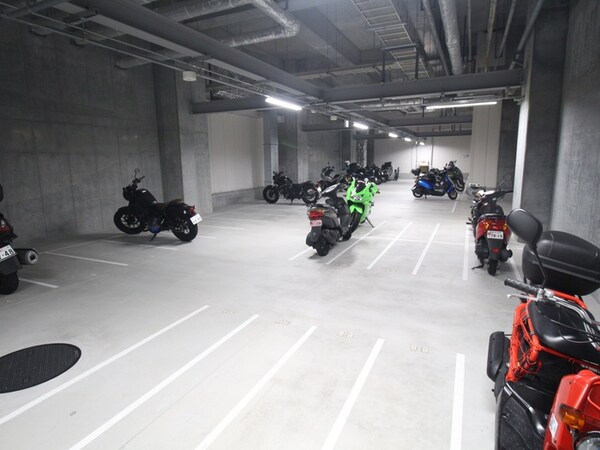 バイク置き場