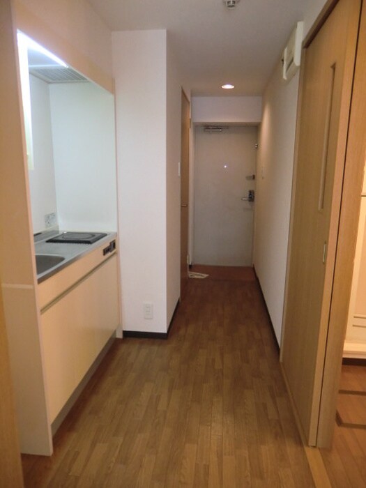 物件内観写真6　(廊下)