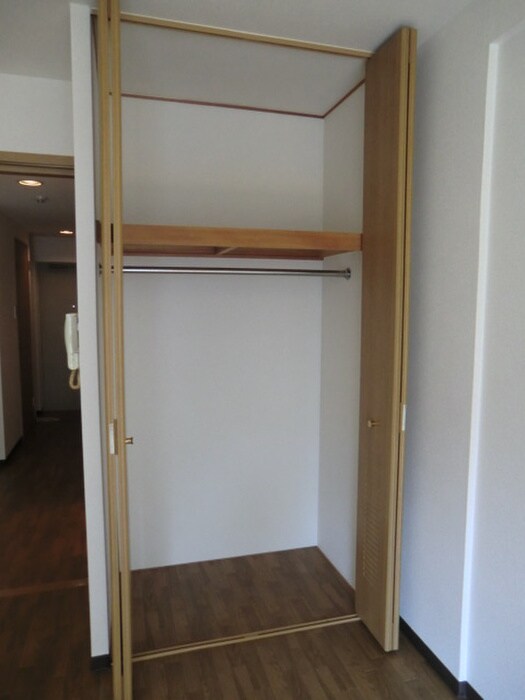 物件内観写真8　(収納)