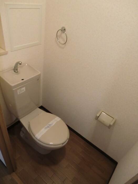 物件内観写真11　(トイレ)