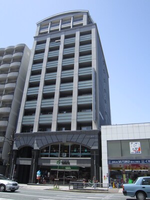 メディナ烏丸御池外観写真