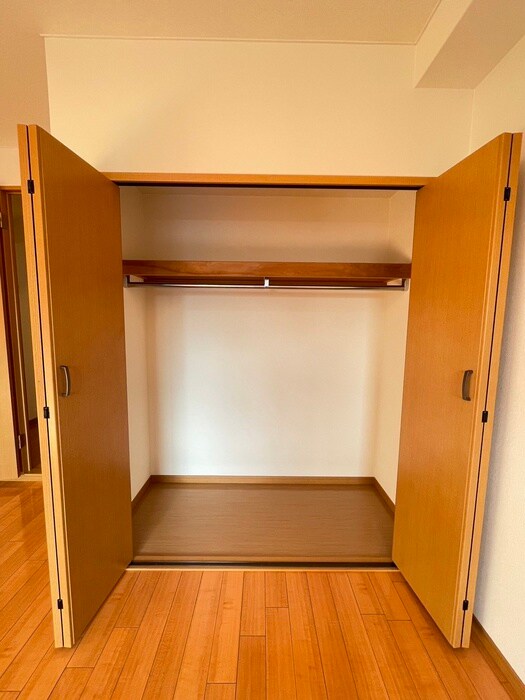 物件内観写真12　(収納)