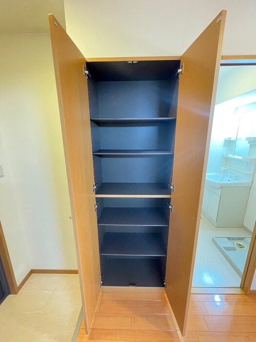 物件内観写真15　(靴箱)