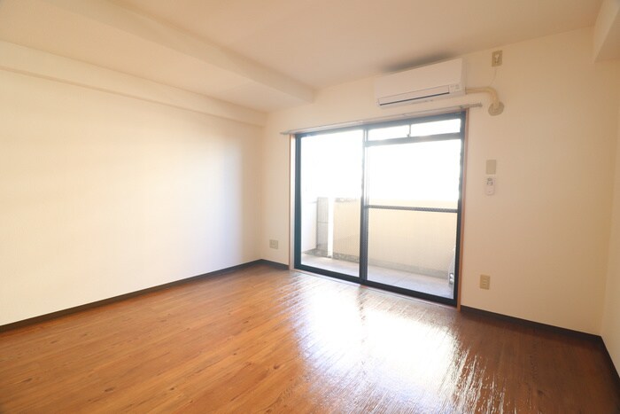 物件内観写真18　(居室)