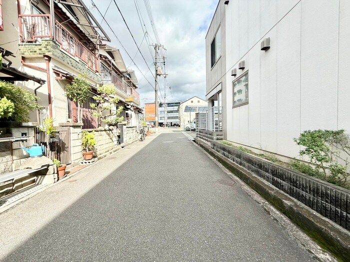 物件外観写真6　(周辺環境)