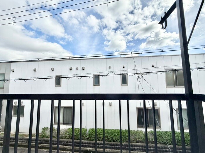 物件内観写真20　(室内からの展望)