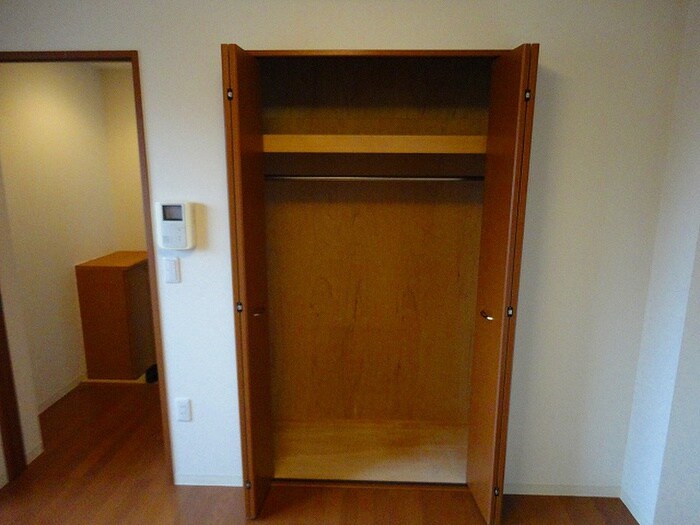 物件内観写真15　(収納)