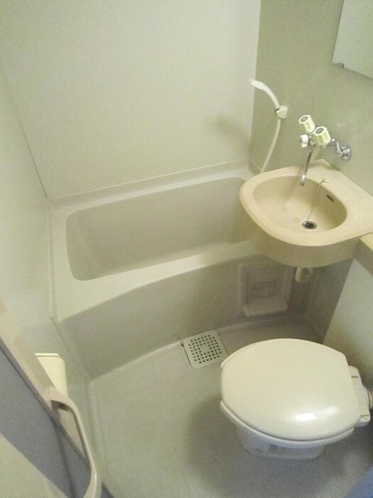 物件内観写真6　(バス／シャワールーム等)