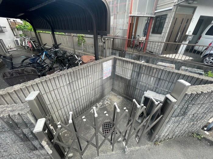 物件外観写真6　(建物設備)