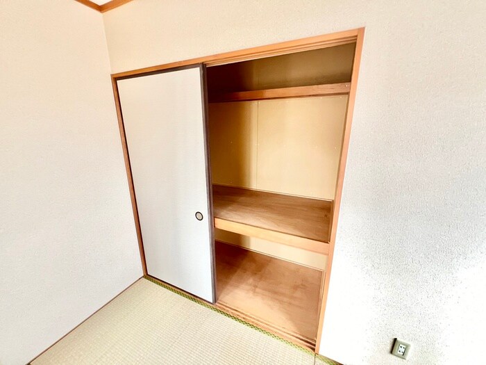 物件内観写真11　(収納)