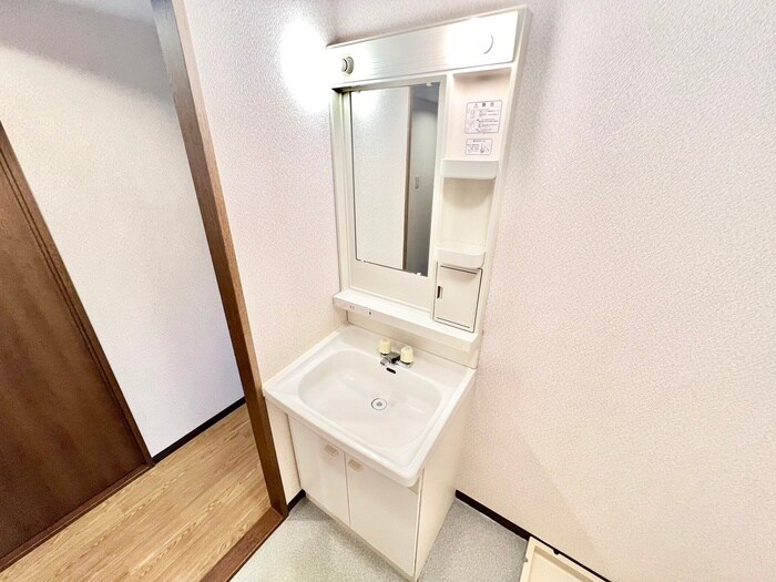 物件内観写真12　(洗面)