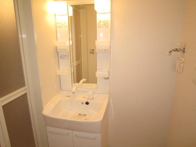 物件内観写真12　(洗面)