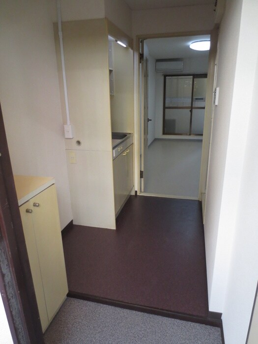 物件内観写真14　(玄関)