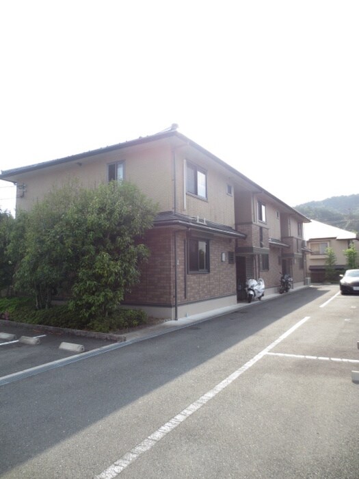 物件外観写真5　(外観写真)