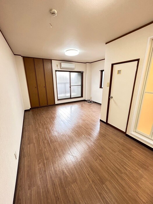 物件内観写真13　(居室)